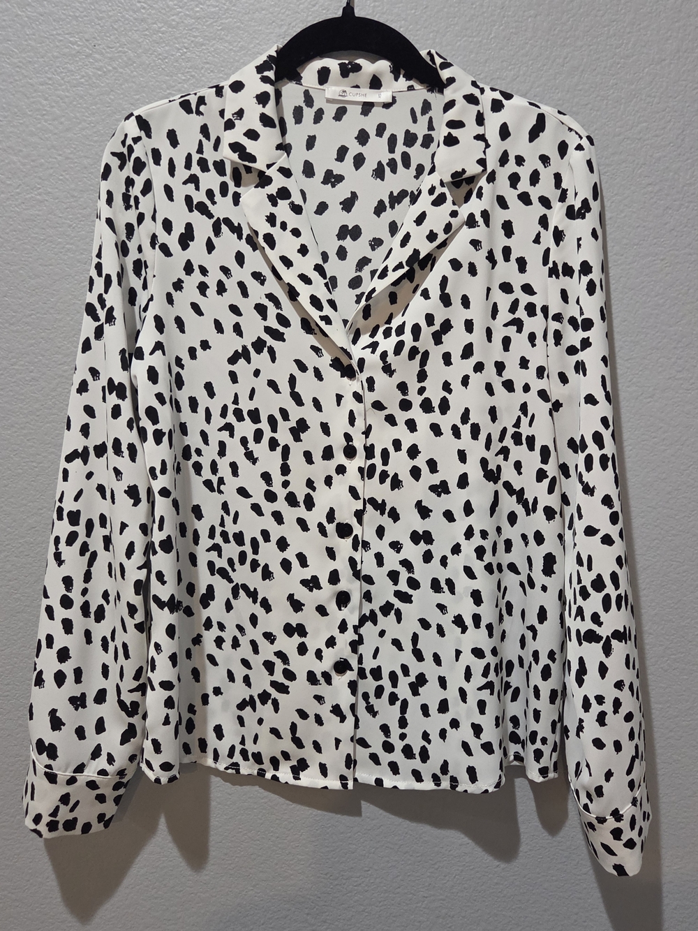 Cupshe Black and White Dalmatian Print Button-Down Shirt XS